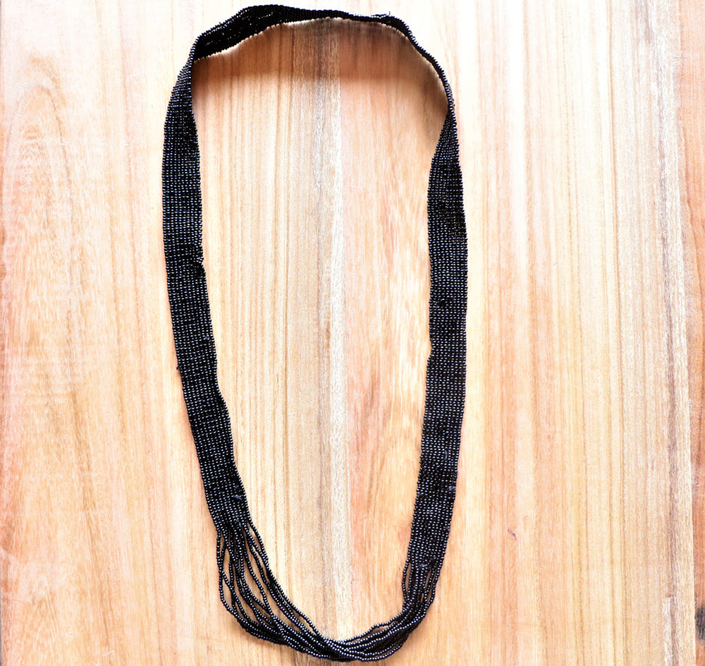 Collier de perles tissées