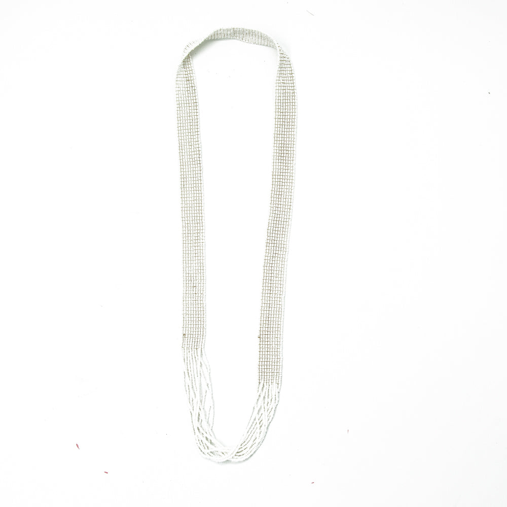 Collier de perles tissées